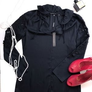 Elie Tahari silk embroidered lace tunic blouse